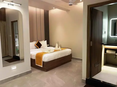 Hotel Muthahalli Grand, restaurant serving indian in HSR Layout, Bengaluru