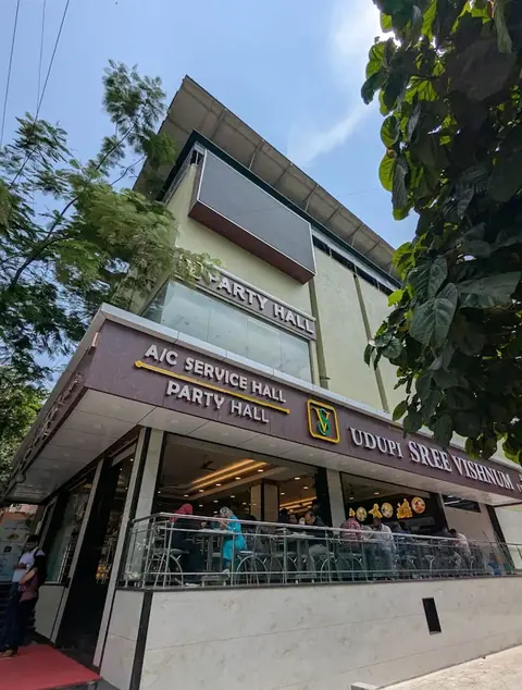 Udupi Sree Vishnum Veg Restaurant & Party Hall, restaurant serving chinese, south indian in Doresanipalya, Bengaluru