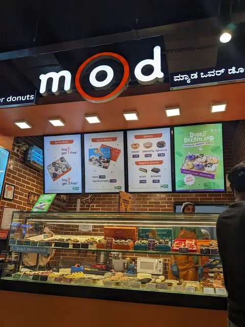 Mad over Donuts, bakery serving desserts, bakery in Brigade Gateway, Bengaluru