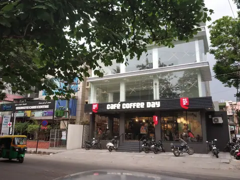 Cafe Coffee Day, bakery serving bakery, coffee in Jayamahal, Bengaluru