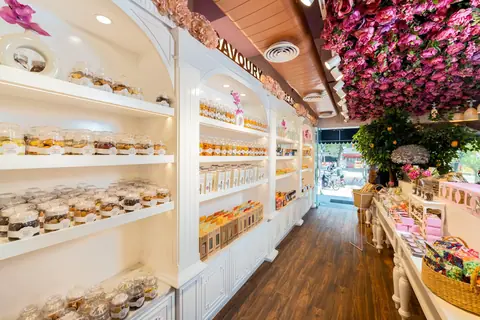 Buttercup Bungalow, bakery serving bakery in Gomti Nagar, Lucknow