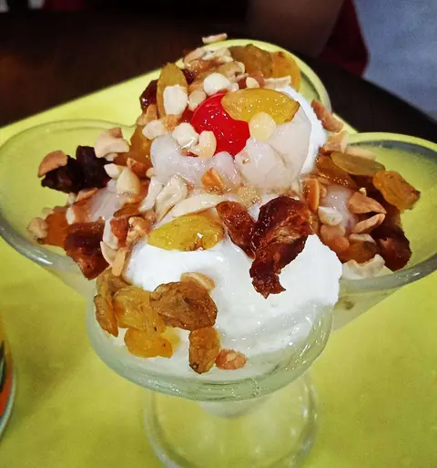 Polar Bear Ice Cream Sundaes, bakery serving desserts, beverages in V.V Puram, Bengaluru