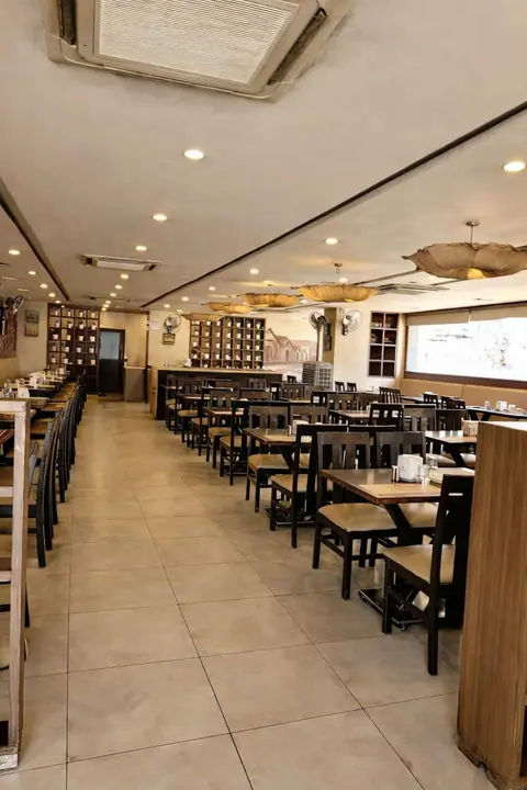 Imperial Restaurant, cafe serving north indian, mughlai in Munnenkolalu, Bengaluru