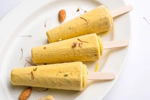 Lassi n Shakes Malakpet, cafe serving beverages, coffee in Moosarambagh, Hyderabad