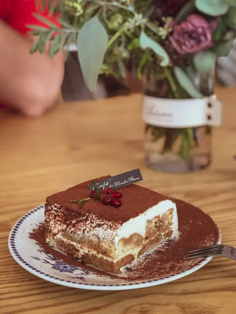 Let's Tiramisu, sweet shop serving desserts in Kalyani