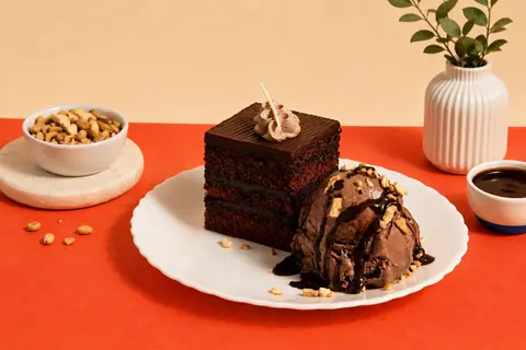 Lakeview Milk Bar, bar serving desserts, bakery in Whitefield, Bengaluru