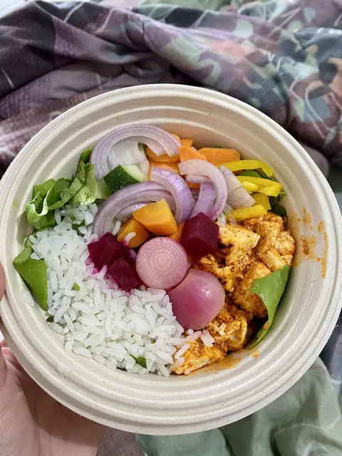 Living Bowls, restaurant serving healthy, beverages in Brigade Road, Bengaluru