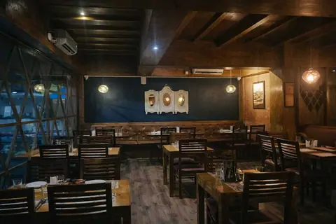 Chianti, bar serving italian, pizza in MG Road, Bengaluru