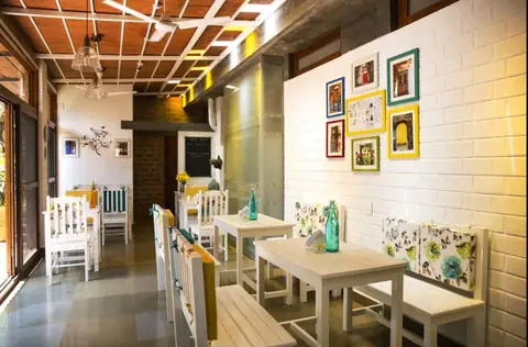 The Yellow Tree, bar serving italian, sandwich in Byrathi, Bengaluru