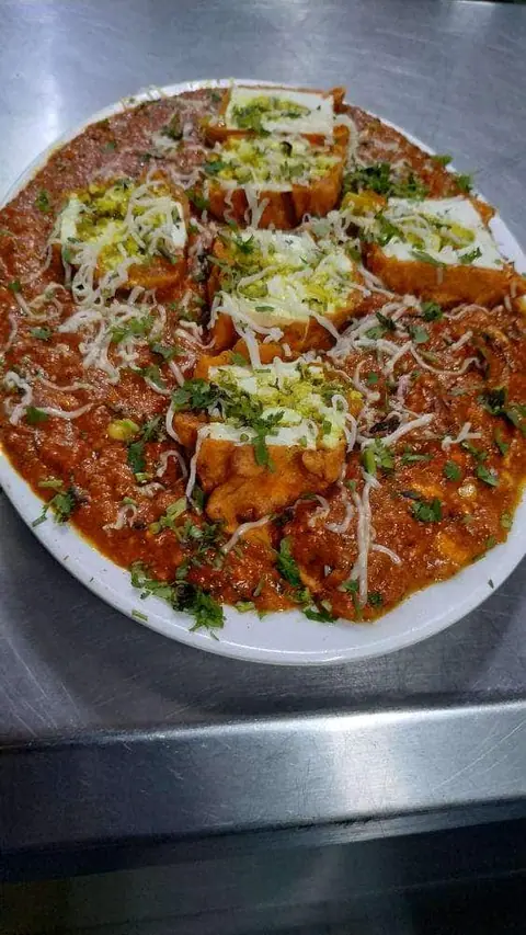 Aamantran Veg Restaurant, restaurant serving chinese, north indian in Panvel