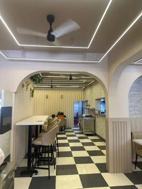 Cafe Paramount Mandi Restaurant, restaurant serving chinese, south indian in HRBR Layout, Bengaluru