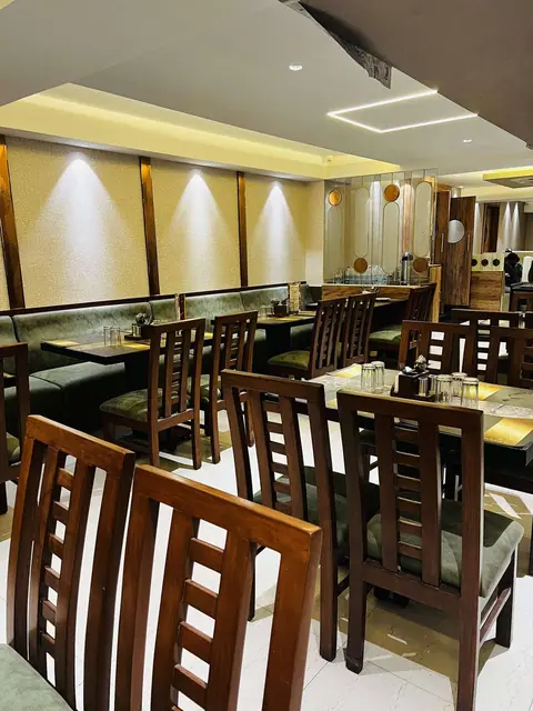 Biryani Zone, restaurant serving biryani, north indian in Kundalahalli, Bengaluru