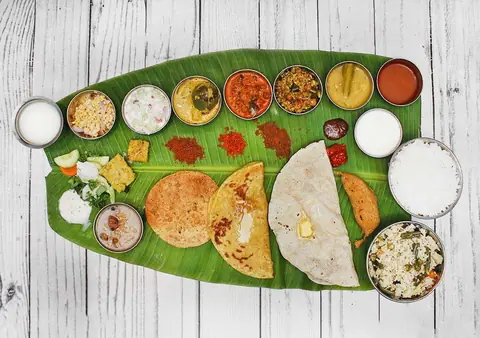 Basaveshvara Khanavali, restaurant serving south indian in Byrasandra, Bengaluru
