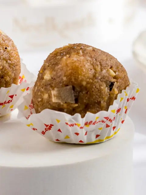 Neelkanth Sweets, bakery serving desserts, bakery in Lucknow