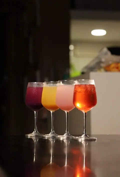 The Potato Project, restaurant serving beverages, american in Kandivali West, Thane