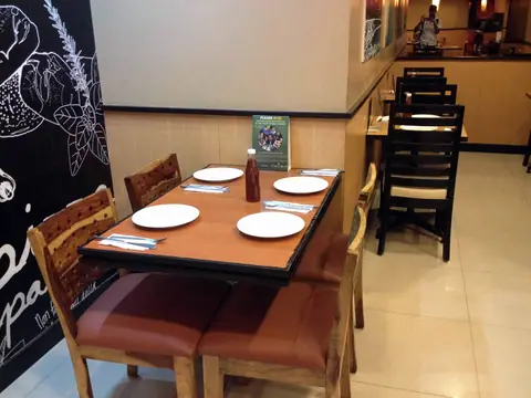 Pizza Hut, restaurant serving pizza, italian in Sadashiva Nagara, Bengaluru