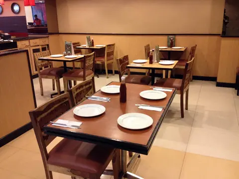 Pizza Hut, restaurant serving pizza, italian in Sadashiva Nagara, Bengaluru