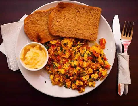 The Hole in the Wall, cafe serving coffee, continental in Kodihalli, Bengaluru